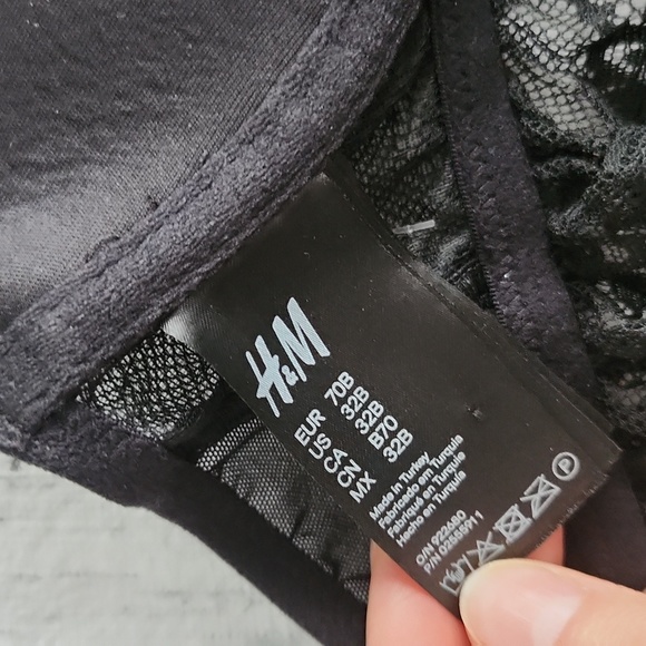 Bra bundle size 32b - Picture 3 of 3